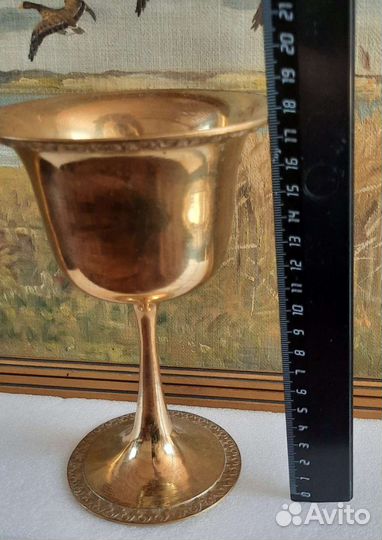 Антикварный бронзовый кубок