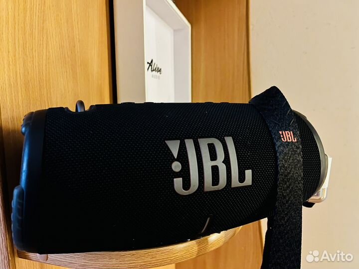 Колонка черная jbl xtreme 3 (оригинал)