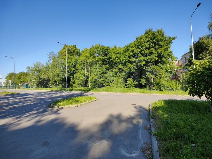 Здание, 1300 м²