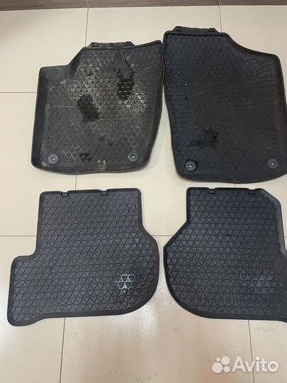 Автомобильные коврики резиновые Volkswagen polo