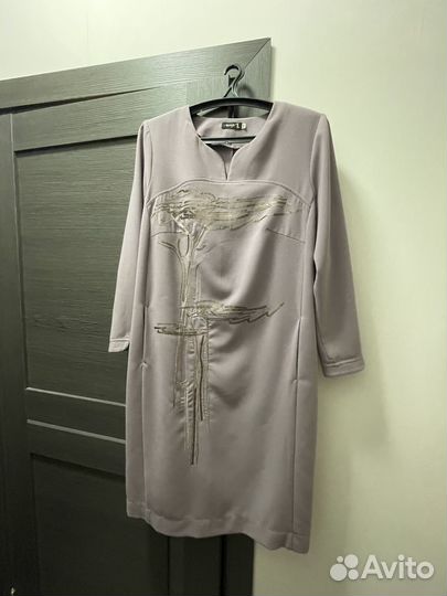 Платье р54 плотный трикотаж цвет лаванда