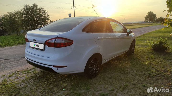 Ford Fiesta 1.6 AMT, 2016, 26 000 км