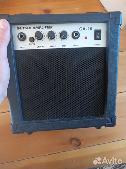 Гитарный комбоусилитель 10ват