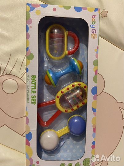 Игрушки погремушки, игрушки на столик