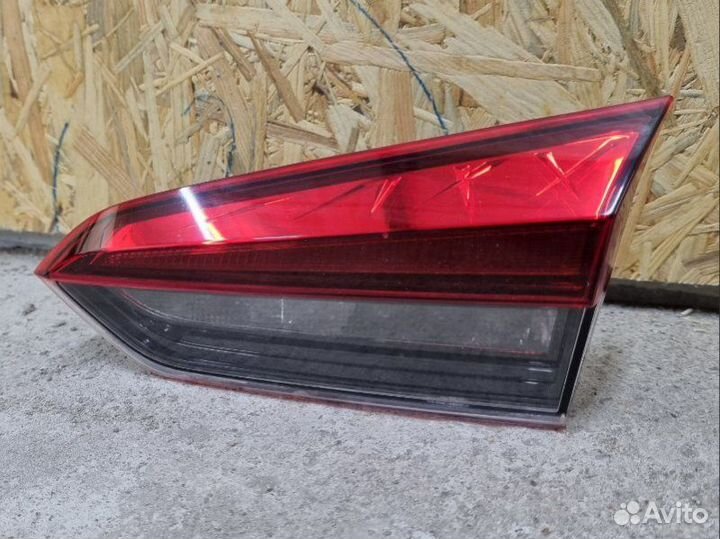 Фонарь внутренний задний правый Skoda Rapid 2 С