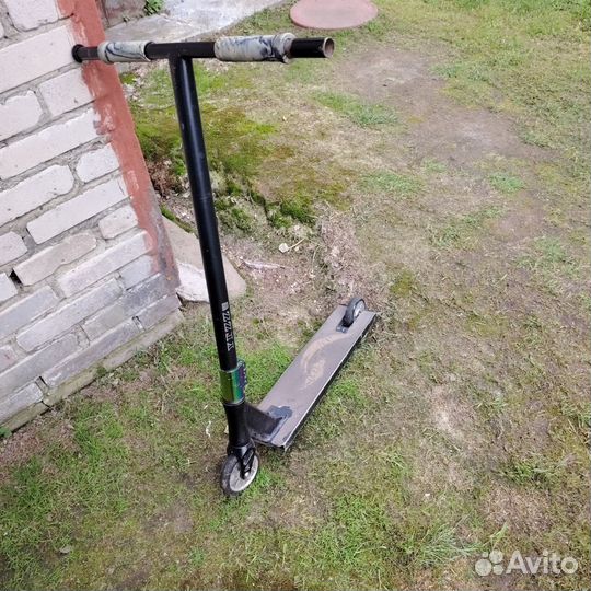 Самокат трюковой