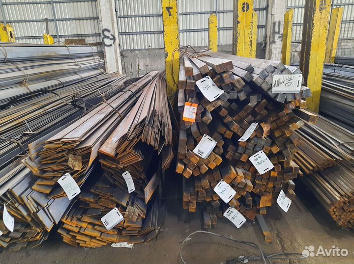 Квадрат металлический