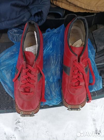 Лыжные ботинки р 40-41