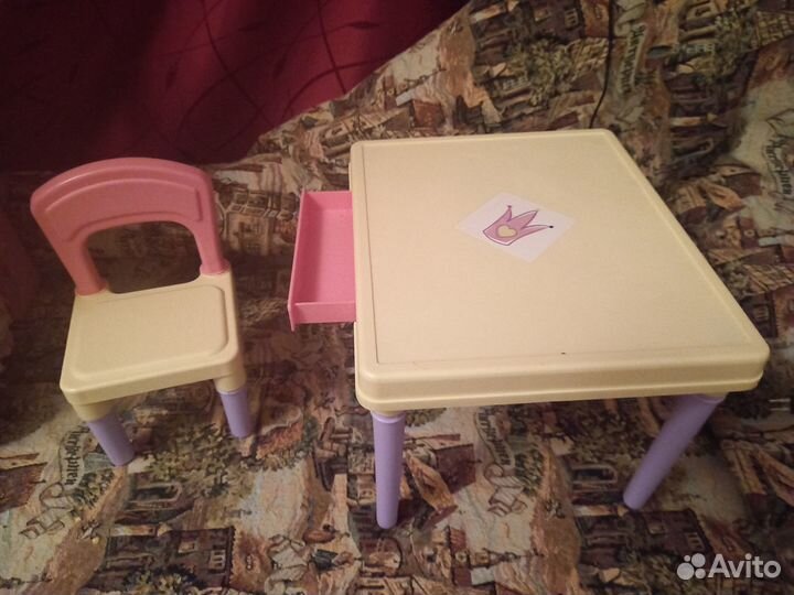 Столик для кормления кукол