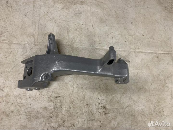 Кронштейн бампера левый renault premium volvo FE