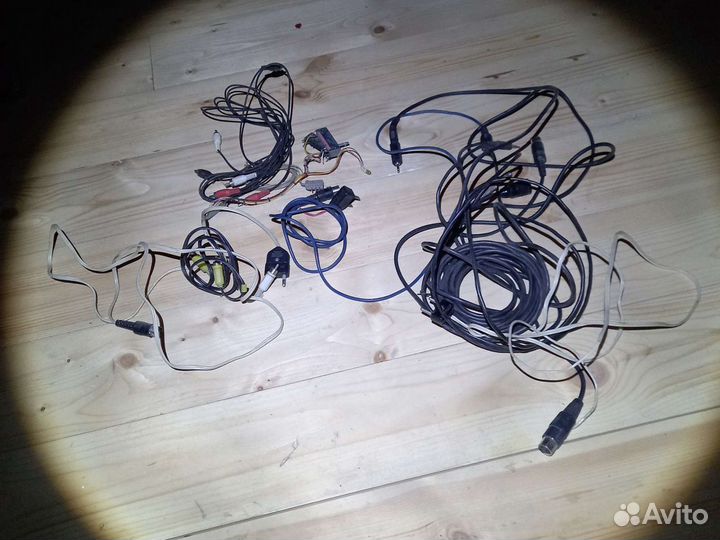 Штекера разные