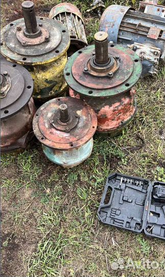 Электродвигатель редуктора