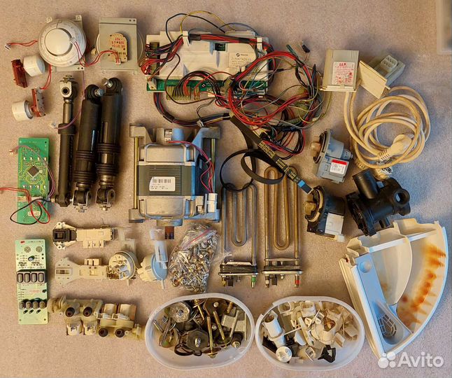 Запчасти для стиральных машины Ariston