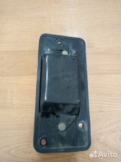 Основание тросов ручного тормоза Volkswagen Passat