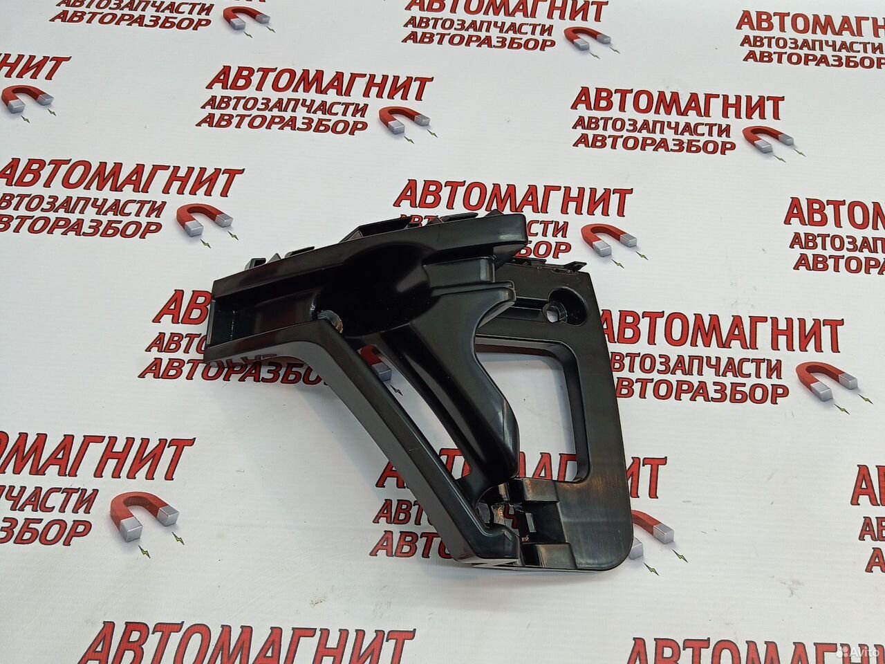 Кронштейн заднего бампера левый Воях Фри