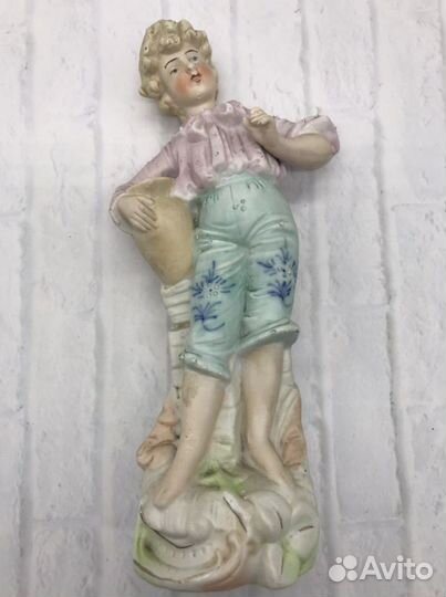 Статуэтка германия