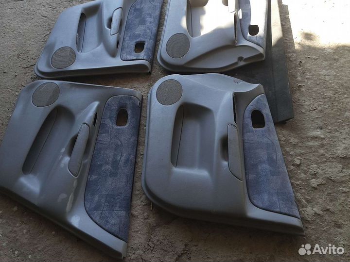 Обшивки карты дверей Mazda Premacy