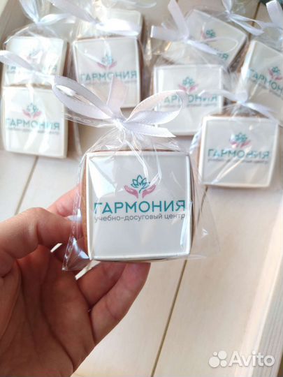 Имбирные пряники с печатью логотипа