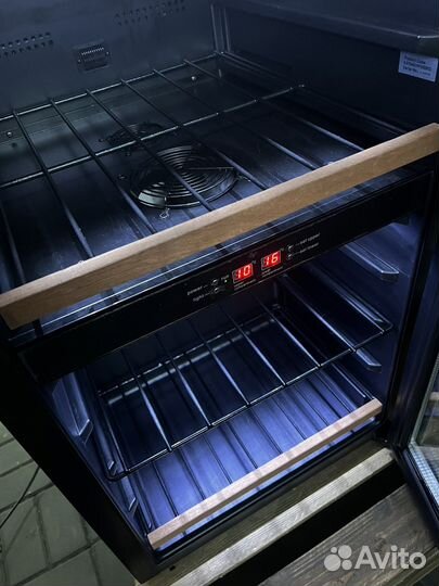 Винный шкаф vestfrost w32