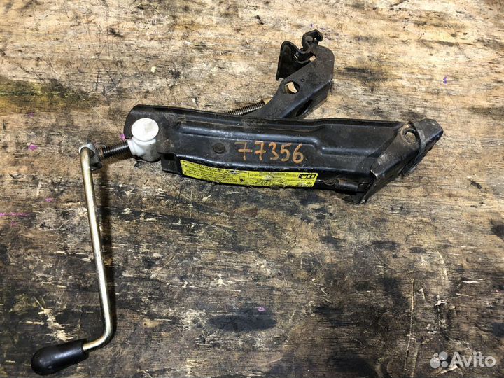 Домкрат штатный VW Polo, Lupo, Arosa Арт. 77356