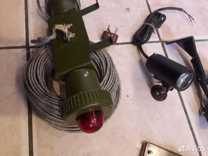 Военные лампы освещения