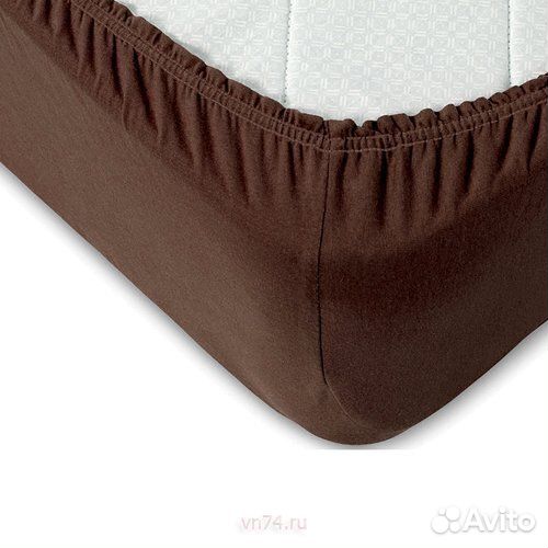 Простынь на резинке новые