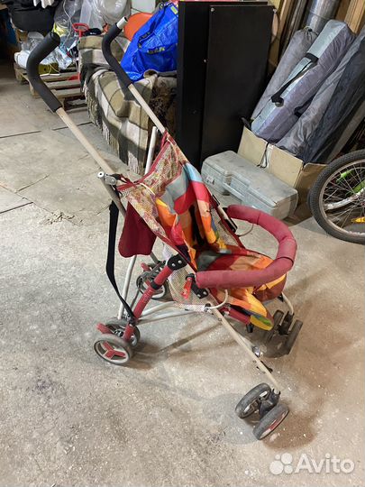 Прогулочная коляска трость