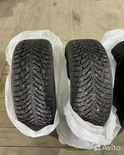 Nokian Tyres Hakkapeliitta 9 SUV 235/55 R17