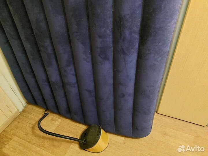 Надувной матрас Intex полутораспальный и насос