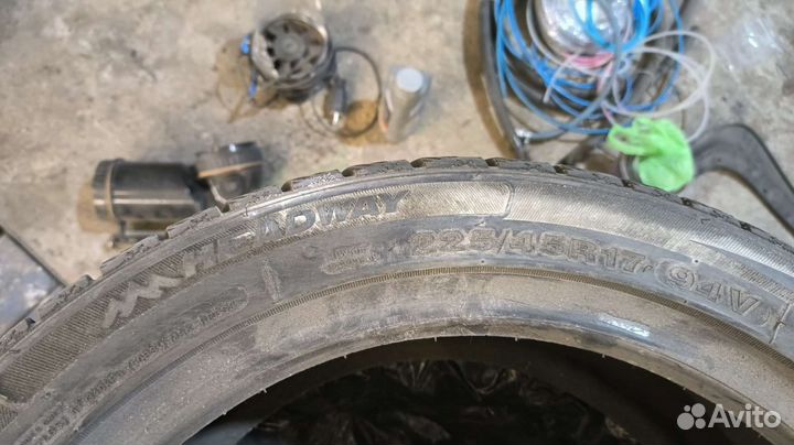 Headway Polarstar 225/45 R17