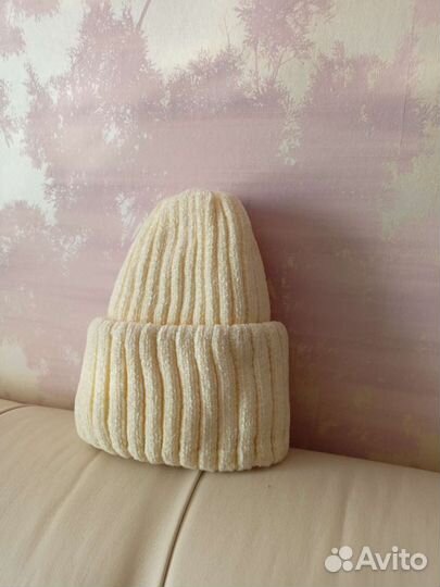 Шапка для девочки новая