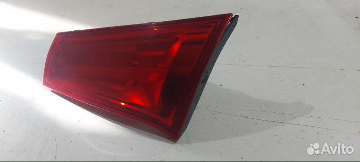 Фонарь внутренний задний правый Citroen C4 B7