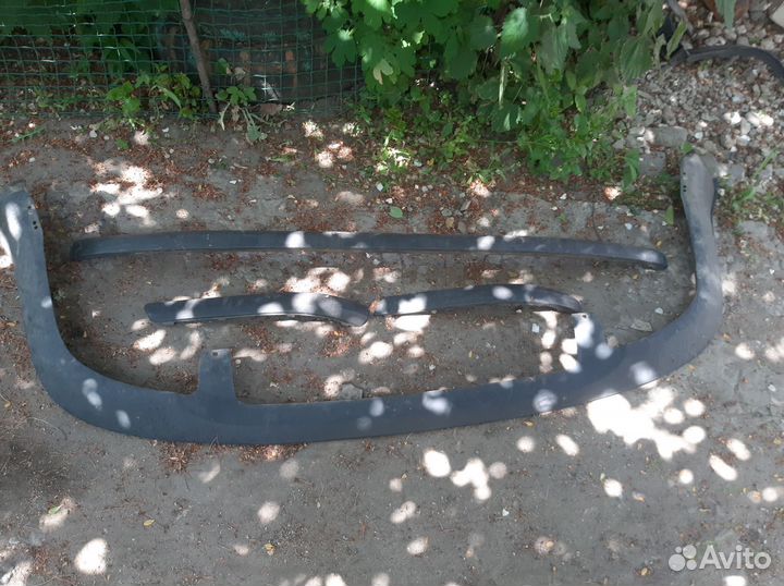 Накладки и нижняя губа заднего бампера Форд