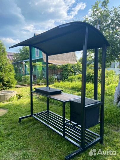 Мангал с печью и крышей лофт