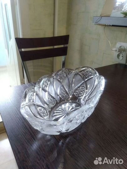 Ваза хрустальная ладья
