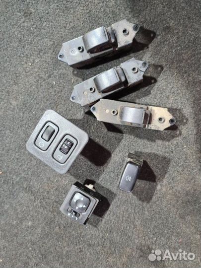 Кнопка Mitsubishi Lancer 9 4G18 2005