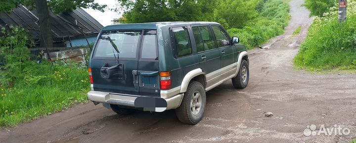 Isuzu Bighorn 3.1 AT, 1995, 250 000 км