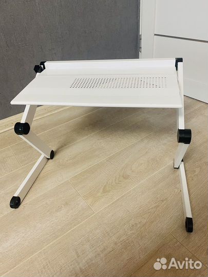 Столик для ноутбука