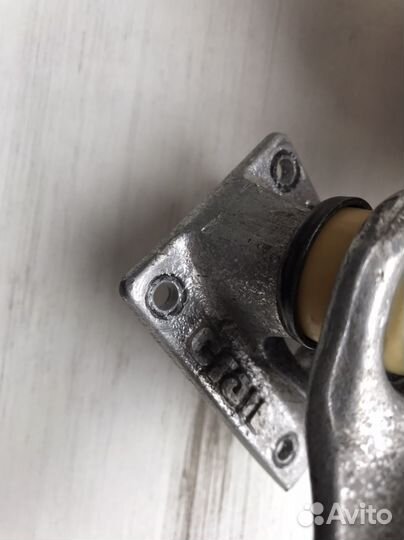 Подвеска для скейтборда и колеса