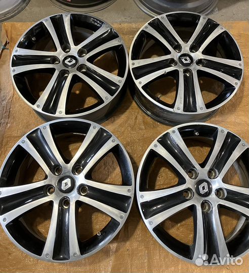 Литые диски на duster r16