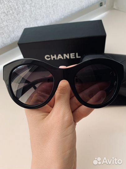 Солнцезащитные очки Chanel женские