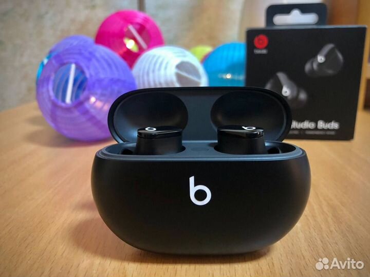 Беспроводные наушники Beats Studio Buds