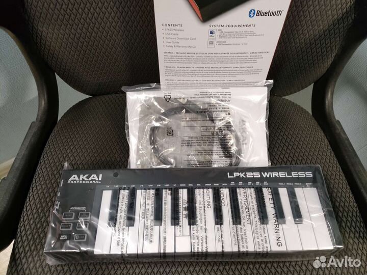 Akai Pro LPK25 Wireless миди клавиатура
