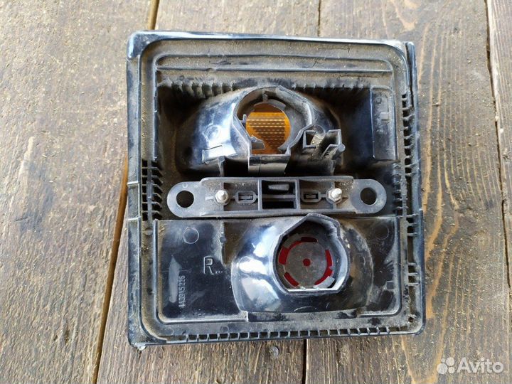 Фонарь задний правый Audi 100 C3 1986