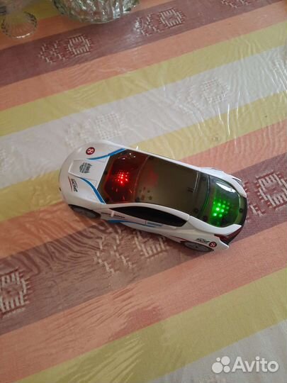 Машинка-робот музыкальная