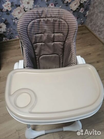 Стульчик для кормления Happy Baby Wingy, brown