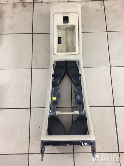 Центральный тоннель audi A8 D3 quattro