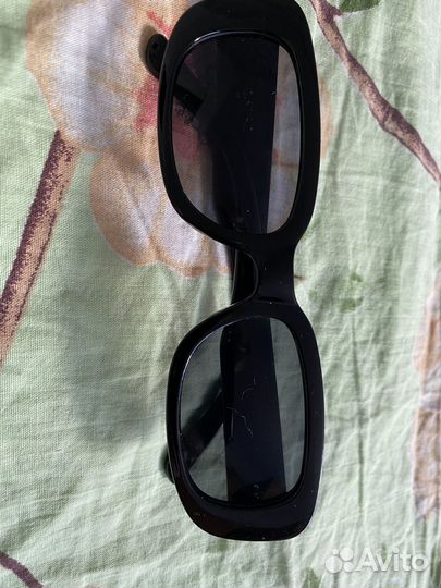 Солнцезащитные очки