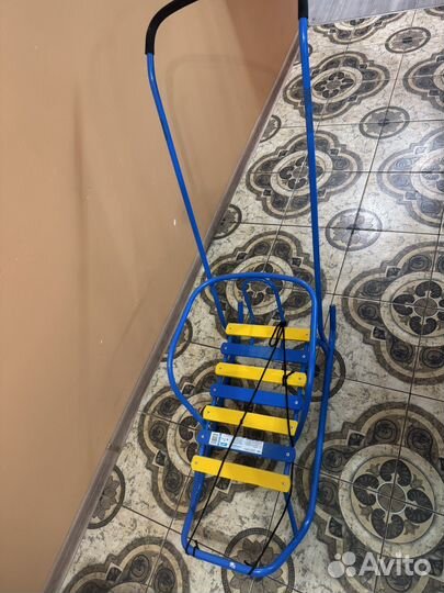 Санки детские с ручкой