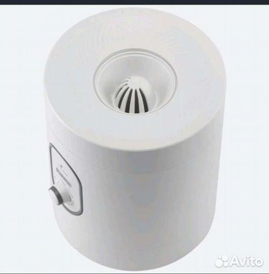 Увлажнитель воздуха Starwind SHC2320, белый